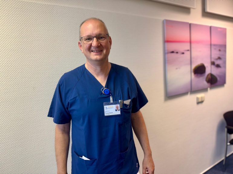 Dr. Thomas Wander von der Inselklinik Föhr-Amrum gibt wichtige Tipps zum richtigen Verhalten bei Sommerhitze.