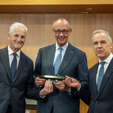 Kanzler Merz und die Regierungschefs von Kanada und Norwegen sprachen am Rande des Nato-Gipfels in Ankara über den U-Boot-Deal.