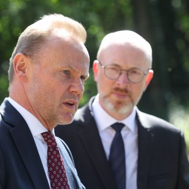 Pegel betonte, in Demokratien müssten Wahlen wirklich frei bleiben und dürften nicht durch fremde Staaten beeinflusst werden, ohne dass die Menschen es merkten.