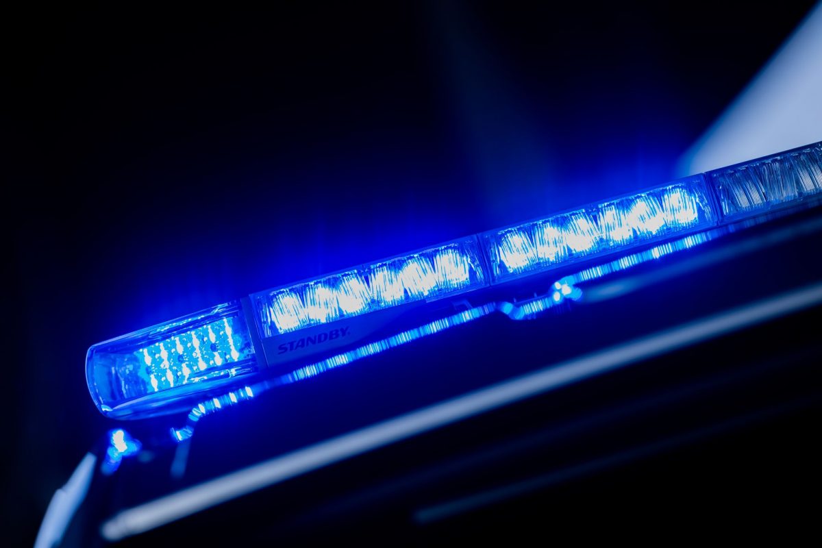 Die Polizei ermittelt wegen des Verdachts der Gefährdung des öffentlichen Friedens und will den Männern die Kosten des Einsatzes in Rechnung stellen. (Symbolbild)