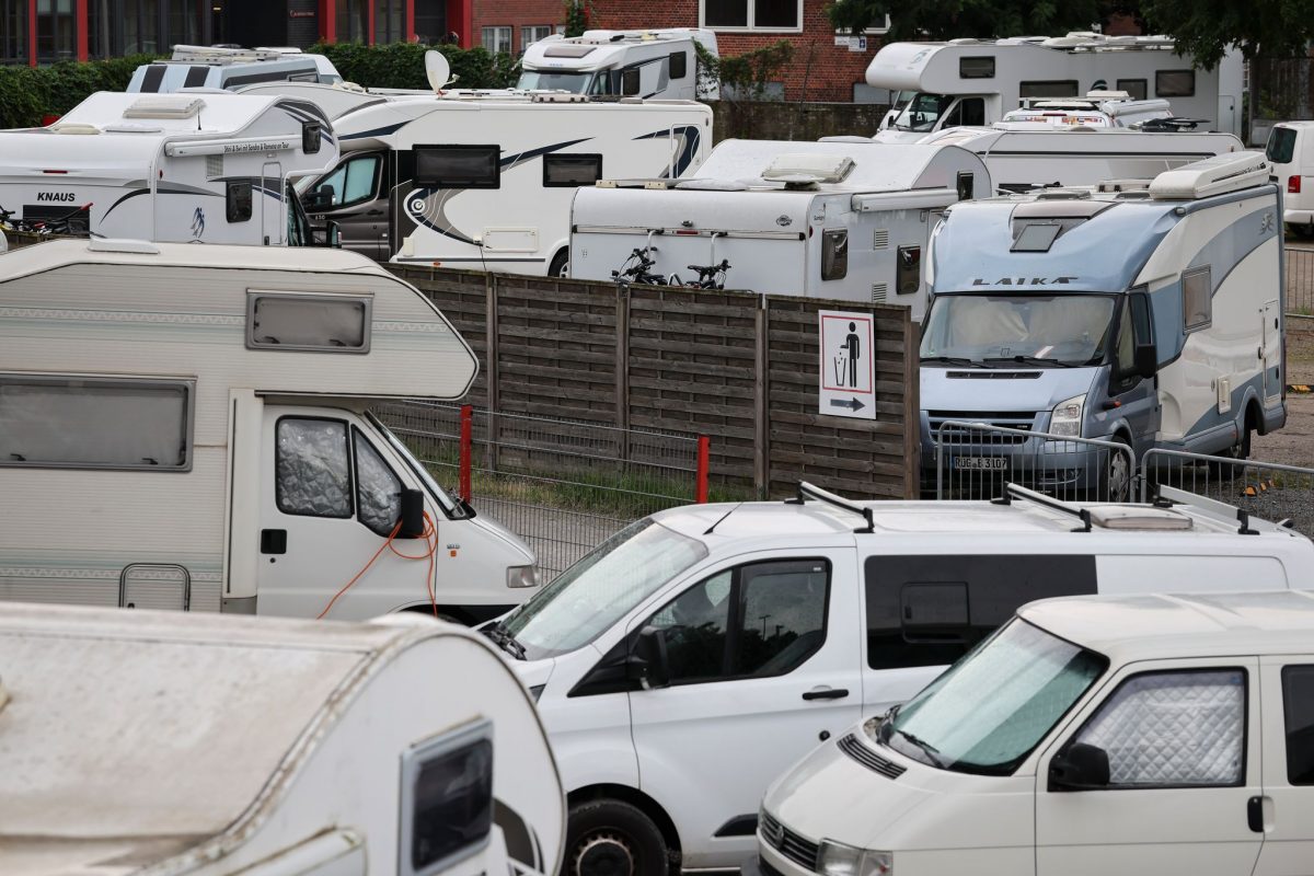 Auf einigen Stellplätzen für Wohnmobil und Caravan müssen Urlauber im Norden in diesem Jahr mehr zahlen - auf diesem Platz in Hamburg bleiben die Preise aber wie im Vorjahr.
