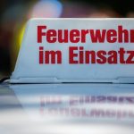 Wiederholt muss die Feuerwehr im Norden am Sonntag zu Flächenbränden ausrücken. (Symbolbild)