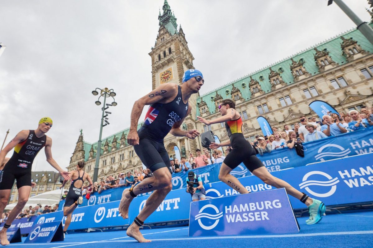 Triathlon-Staffel auf dem Rathausmarkt. (Archivbild)