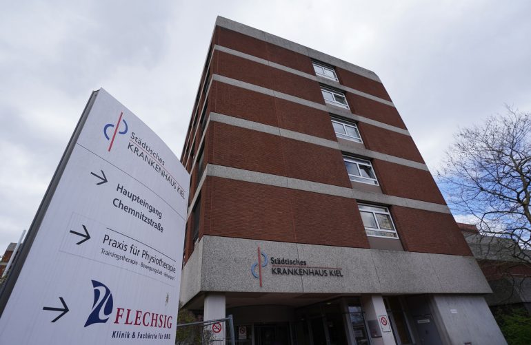 Bei einem Brand im Städtischen Krankenhaus Kiel sind mehrere Menschen verletzt worden. (Archivbild)