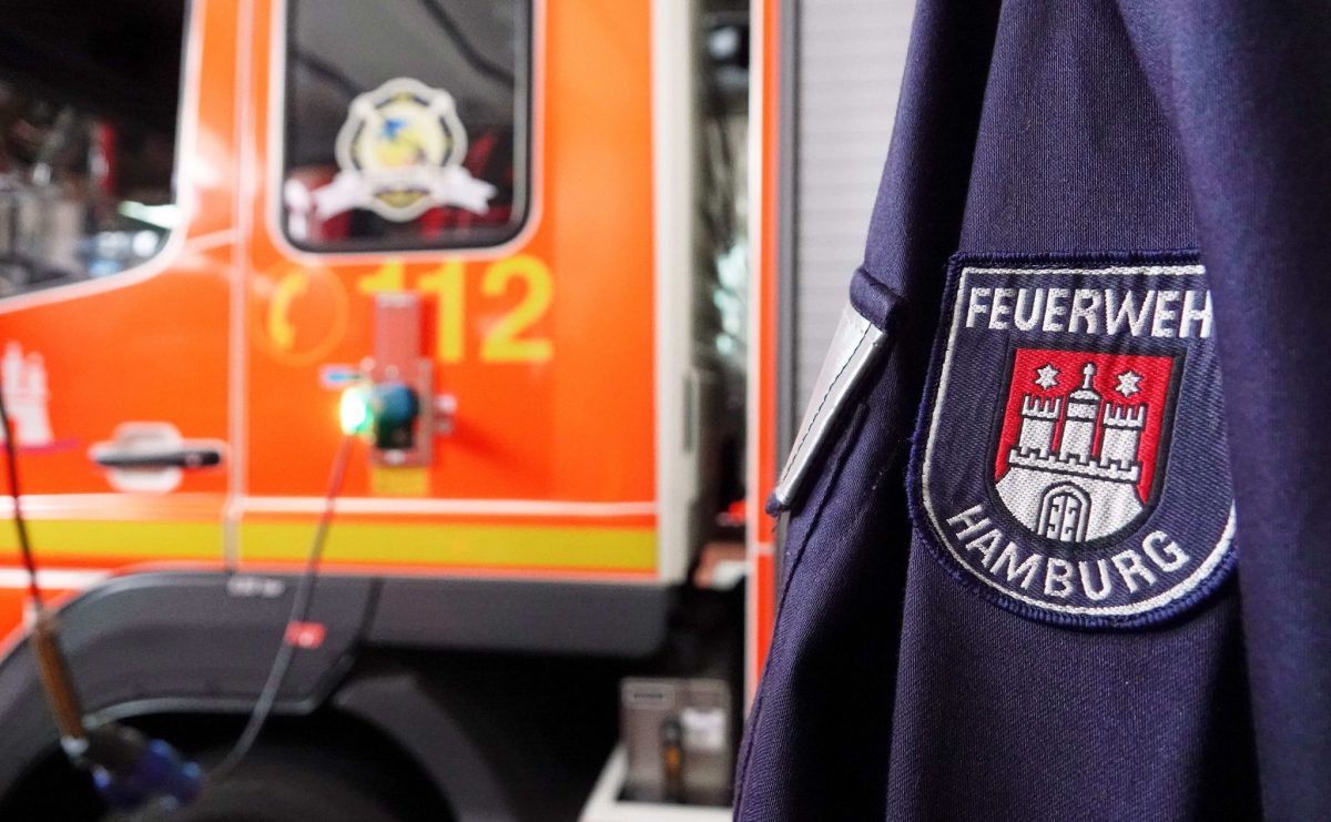 Seit etwa 18.30 Uhr muss die Hamburger Feuerwehr wegen eines Unwetters vermehrt ausrücken. (Archivbild)