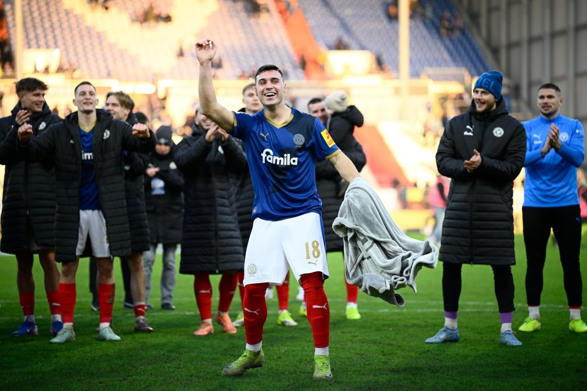 Wechselt zurück in die Heimat: Holstein-Kiel-Stürmer Aldin Jakupovic. (Archivbild)