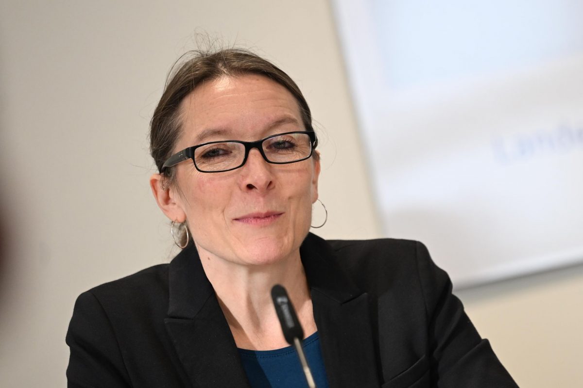 Die Schulsenatorin freut sich über erneut bessere Abschlüsse im Abi-Jahrgang. (Archivbild)