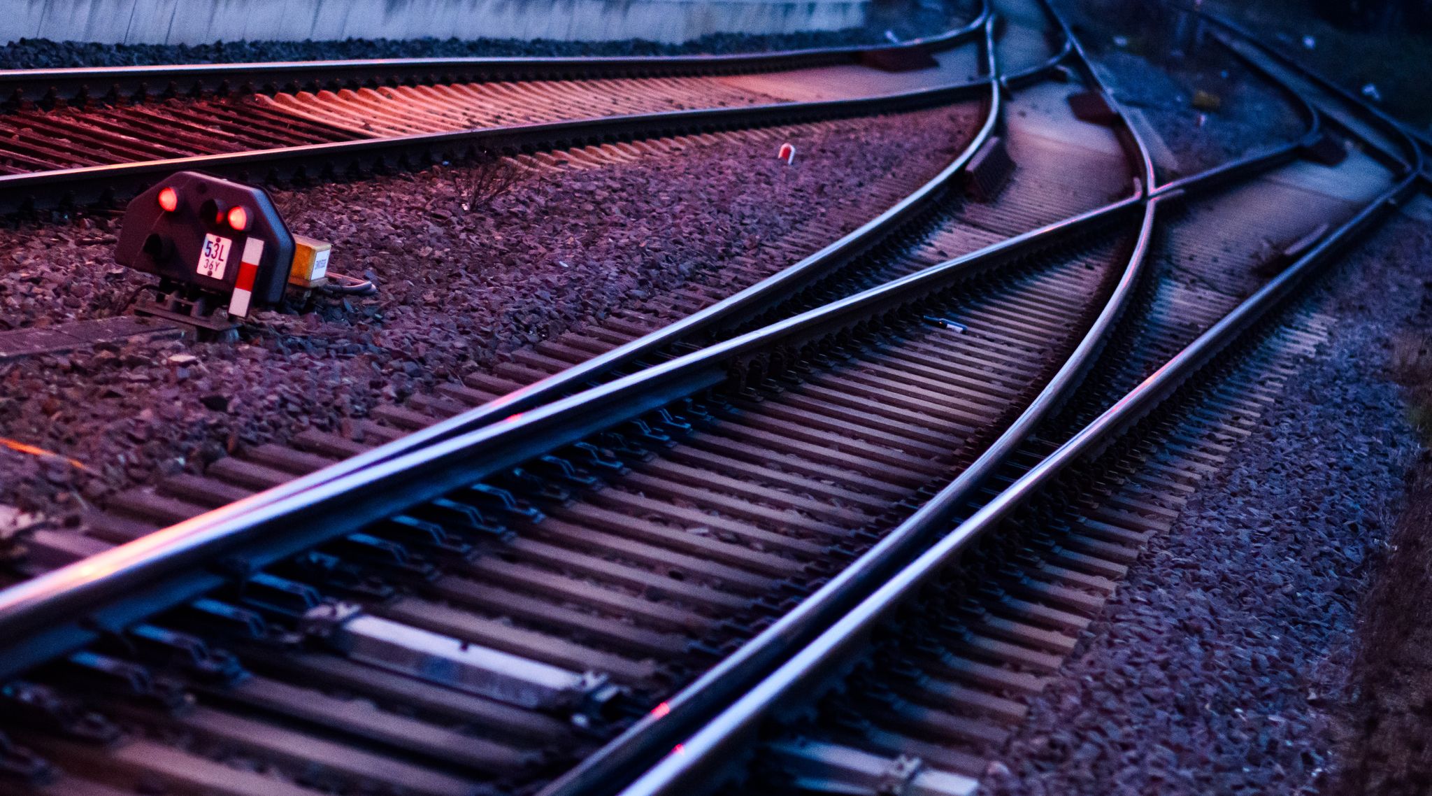 Der Bahnverkehr in Schleswig-Holstein soll gestärkt werden. (Archivbild)