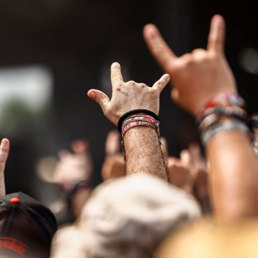 Die ersten Bands für das Wacken Open Air im kommenden Jahr stehen fest. (Archivbild)