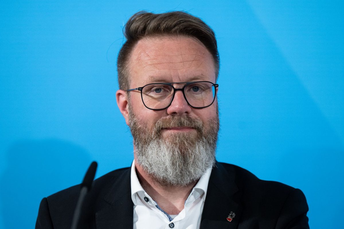 Mit einer Zertifizierung nach "Reisen für Alle" leisten die Betriebe einen wichtigen Beitrag zu einem inklusiven Tourismus, sagte Wirtschaftsminister Claus Ruhe Madsen. (Archivbild)