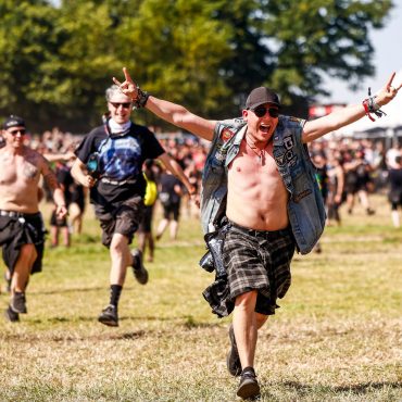 Die Metalfans sind glücklich.