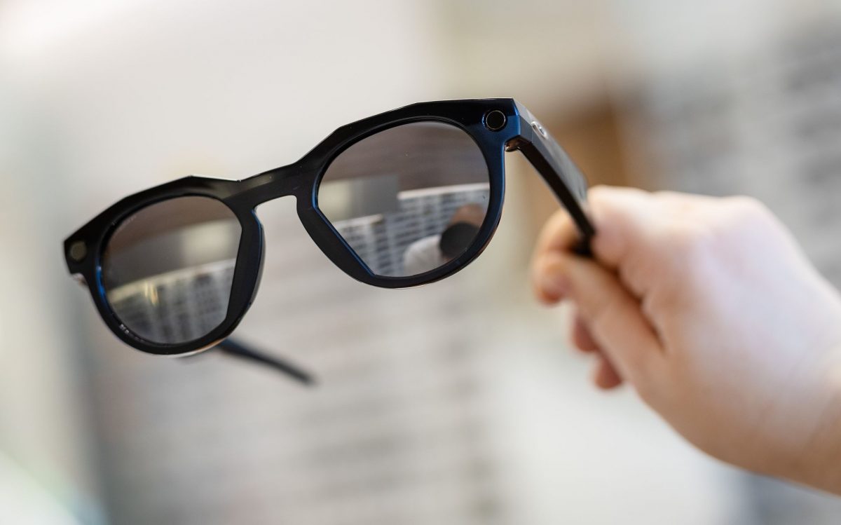 Smart Glasses vereinfachen heimliches Filmen im öffentlichen Raum. (Symbolbild)