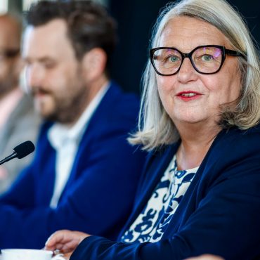 Bildungsministerin Stenke spricht von mehr Lehrern und besserer Unterrichtsversorgung im jetzt beginnenden neuen Schuljahr.