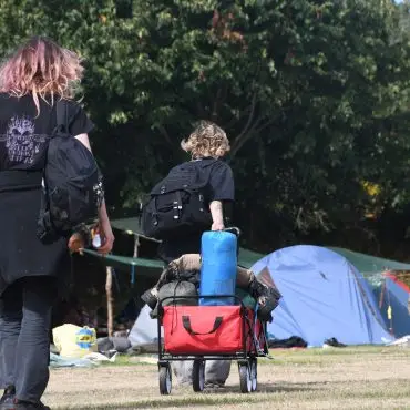 Zeitweise hatten auf der Festwiese in Tinnum auf Sylt laut Veranstalter bis zu 200 Zelte gestanden.