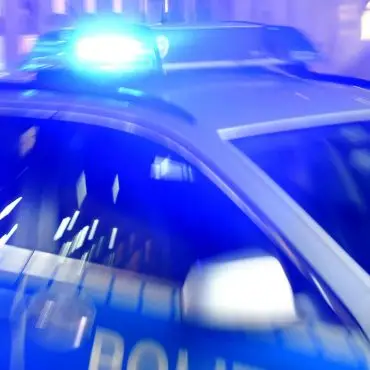 Nach einem Messerangriff auf einen Mann in Hamburg-Billstedt hat die Polizei seine Partnerin festgenommen. (Symbolbild)