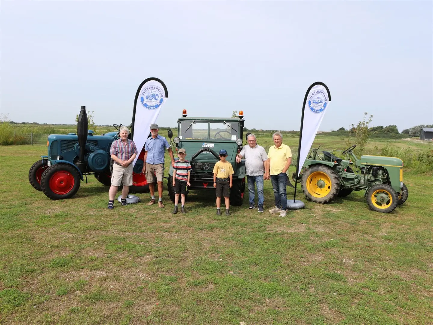 Historische Traktoren des Oldtimer-Clubs Föhr beim Föhrer Feldtag zwischen Nieblum und Alkersum