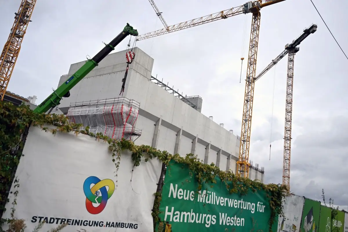 Die neue Anlage soll künftig im Jahr mehr als 320.000 Tonnen Müll verwerten.