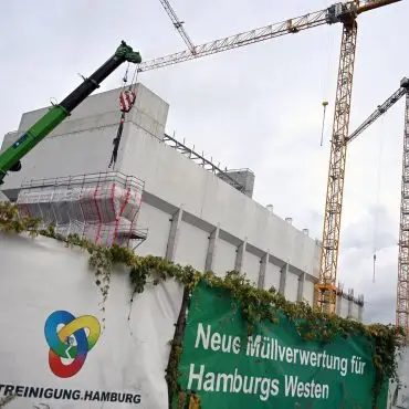 Die neue Anlage soll künftig im Jahr mehr als 320.000 Tonnen Müll verwerten.