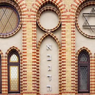 Jüdisches Leben  ist unter anderem an der Kieler Synagoge sichtbar. (Archivbild)