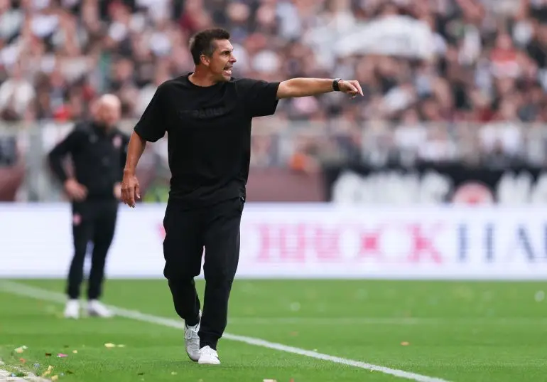 St. Paulis Trainer Marcel Rapp ist unzufrieden.
