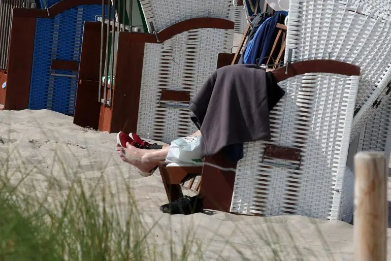 Zum Start der neuen Woche heißt es: Ab nach draußen und Sonne tanken! (Symbolbild)