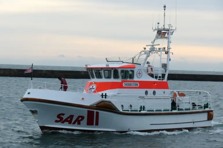 Der Seenotrettungskreuzer «Theodor Storm» und die Crew einer Segeljacht haben die Besatzung eines in der Nordsee gekenterten Segelbootes gerettet. (Archivbild)