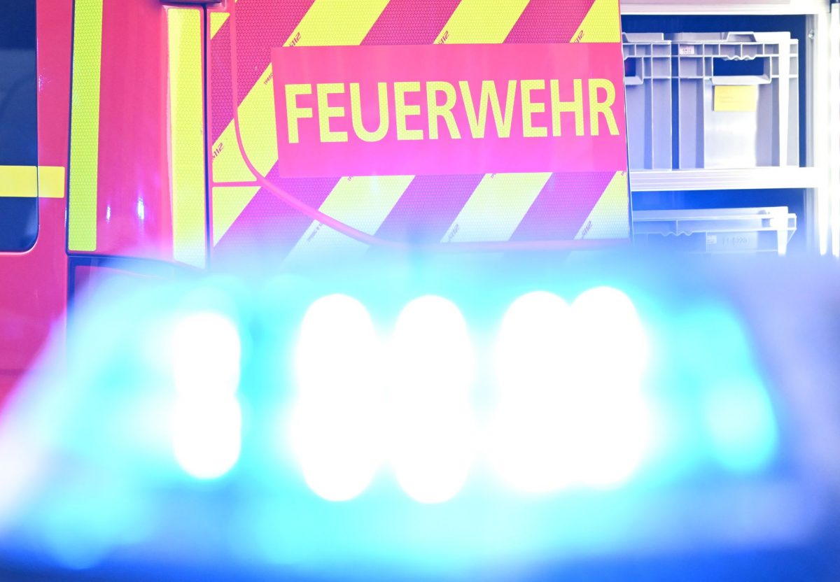 Die Feuerwehr war an der S-Bahn-Linie 1 im Einsatz. (Symbolbild)