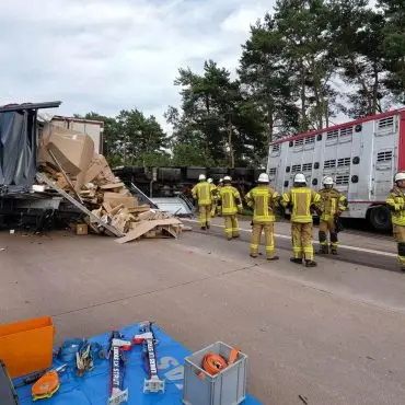 Schwerer Unfall mit Viehtransporter.