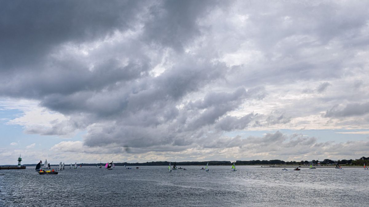 Im Norden werden teils kräftige Gewitter und Unwetter erwartet. (Archivbild)