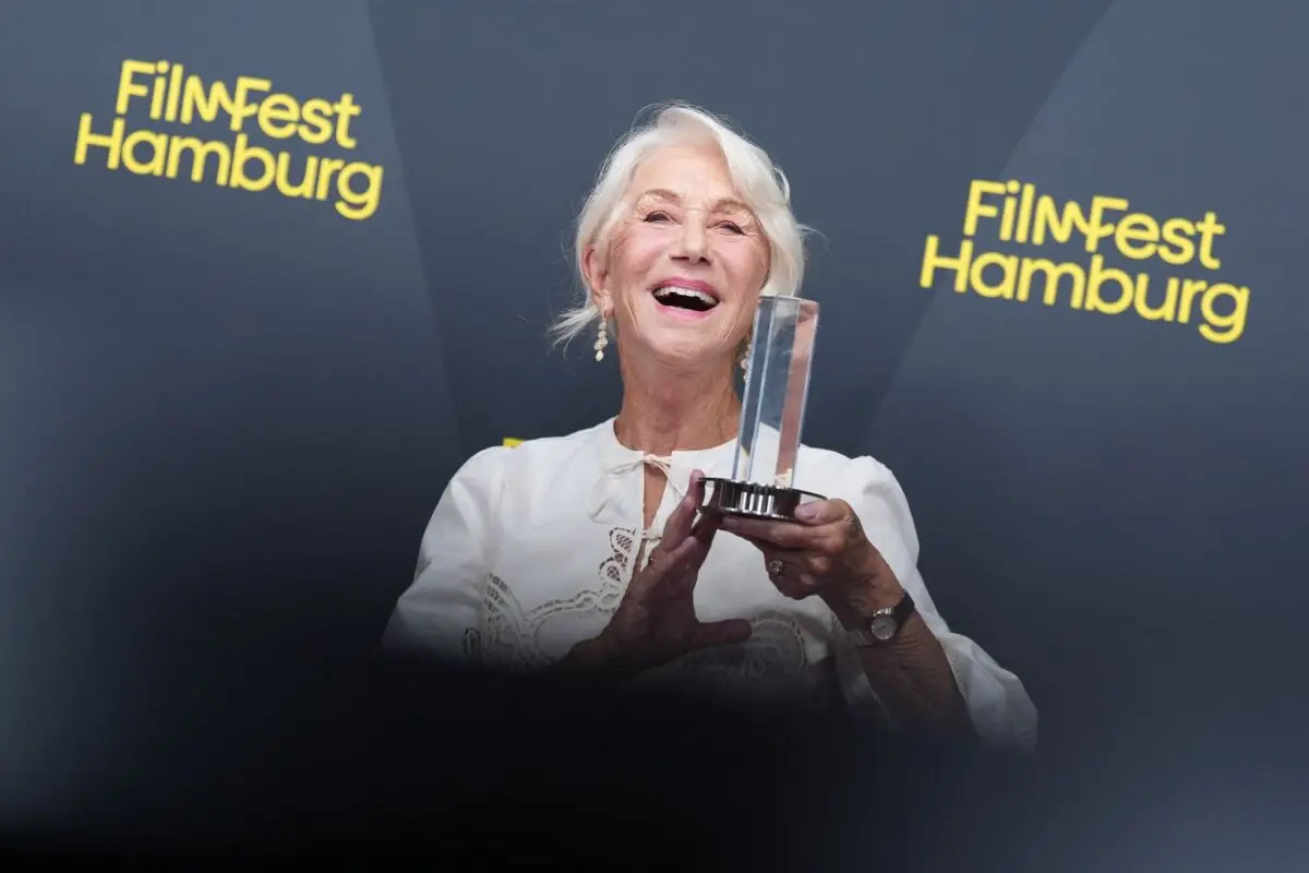 Internationale Prominenz auf dem roten Teppich des Filmfestes in Hamburg: Oscar-Preisträgerin Helen Mirren gab sich die Ehre.