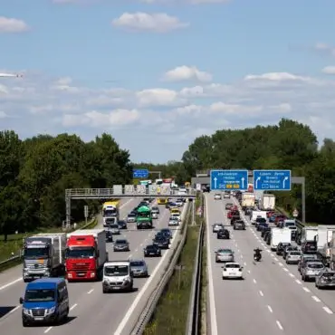 Die A1 bei Hamburg zählt zu den am stärksten befahrenen Autobahnen Deutschlands. (Archivbild)
