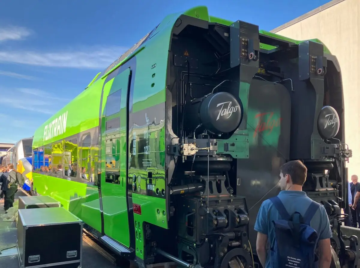 Flix stellt auf der Innotrans einen ersten fertigen Waggon des Herstellers Talgo für die neuen Züge vor, die ab 2028 kommen sollen.