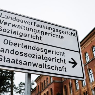 Das Landessozialgericht kämpft mit einer Welle KI-gestützter Klagen. (Symbolbild)