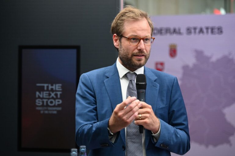 Tjarks ist seit Juni 2020 Hamburgs Verkehrssenator. (Archivbild)