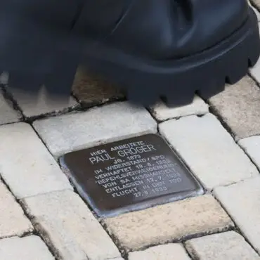 Die Stolpersteine aus Heidenau sind nun auch Teil einer App. (Symbolbild)