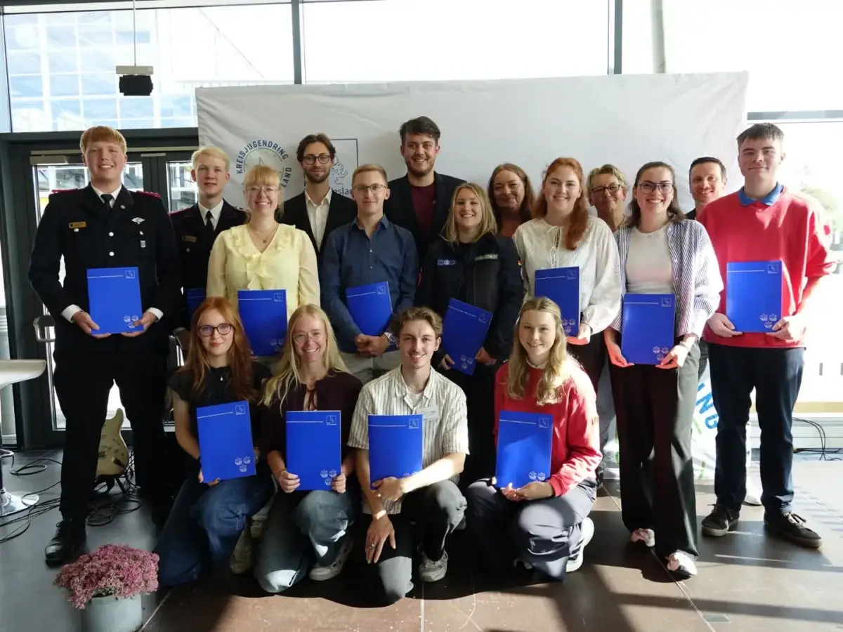 Ausgezeichnete junge Ehrenamtliche beim Ehrenamtstag des Kreises Nordfriesland und des Kreisjugendrings