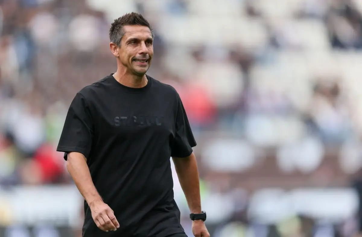 Wartet noch auf den ersten Sieg mit dem FC St. Pauli: Trainer Marcel Rapp. (Archivbild)
