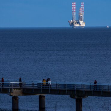 Nach Probebohrungen in der Ostsee hatte das kanadische Unternehmen Central European Petroleum (CEP) mitgeteilt, auf ein großes Ölvorkommen gestoßen zu sein. (Archivbild)