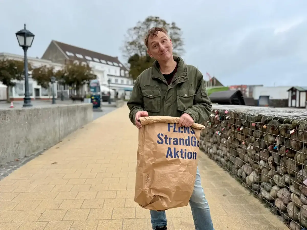 Müllsammelaktion am Strand auf Föhr beim Coastal Cleanup Day
