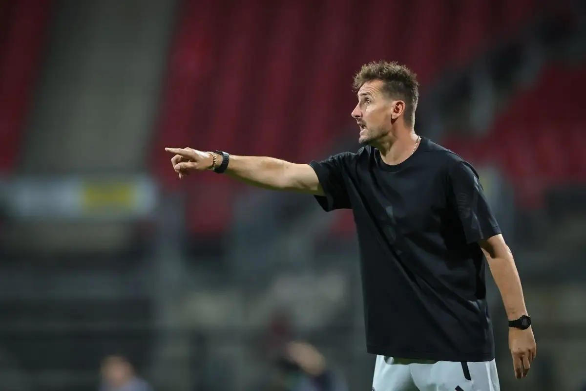 Es läuft zum Saisonstart für Miroslav Klose und den 1. FC Nürnberg. (Archivbild)