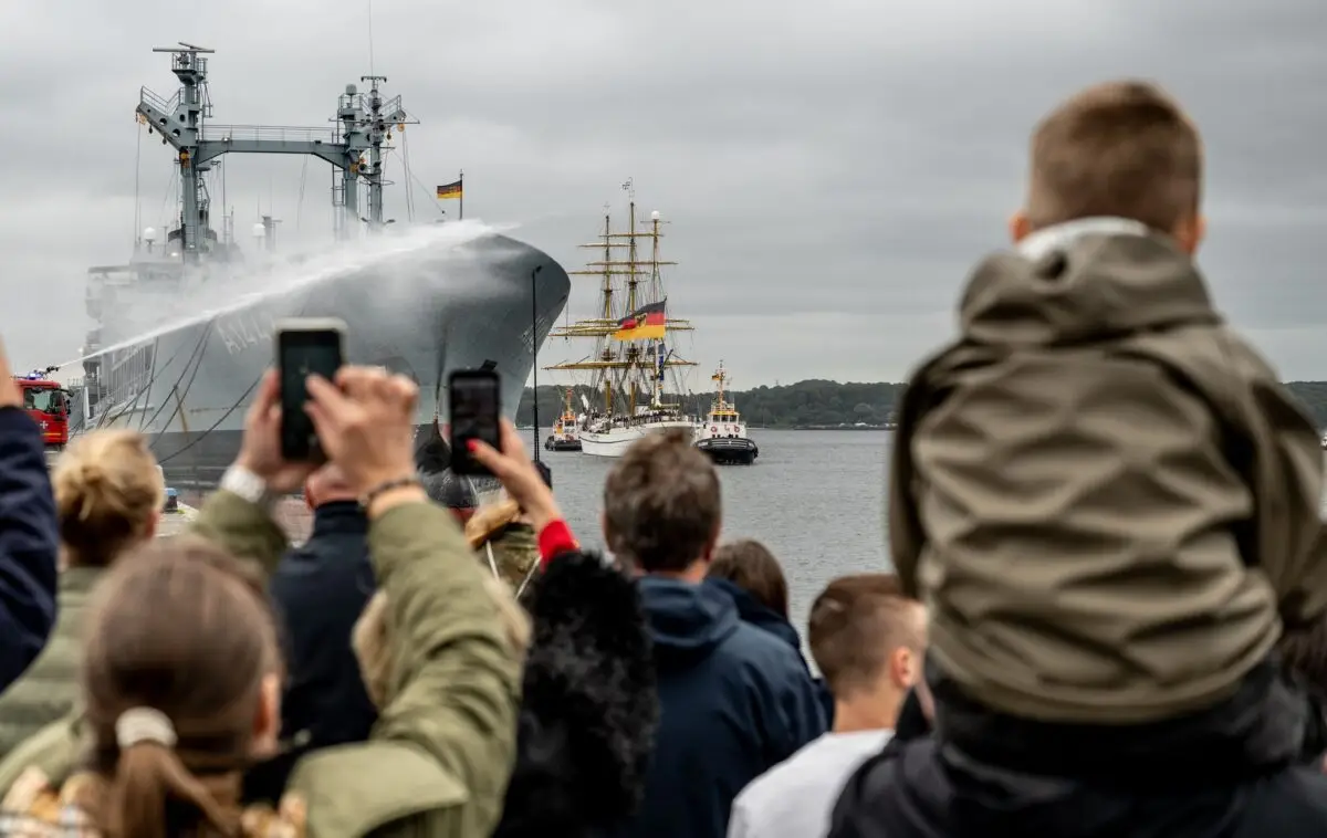 Sie ist wieder da: Die «Gorch Fock» hat nach ihrer langen Reise wieder Kiel erreicht.