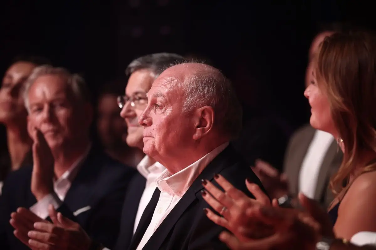 Wurde für sein Lebenswerk geehrt: Uli Hoeneß (M.) beim «Sport Bild Award».