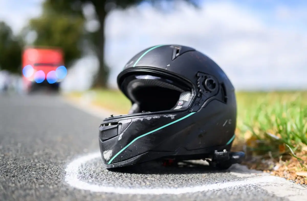 Ein 19 Jahre alter Motorradfahrer ist auf Fehmarn ums Leben gekommen. (Symbolbild)