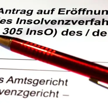 Die Zahl der insolventen Unternehmen mit einem Jahresumsatz von mindestens 50 Millionen Euro steigt einer Untersuchung zufolge weiter. (Symbolbild)