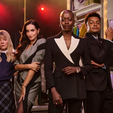 Isabel Waltsgott (v.l.), Alexandra-Yoana Alexandrova, Florence Kasumba und Elindo Avastia sind die neuen Hauptdarsteller des Hamburger Musicals «Der Teufel trägt Prada».