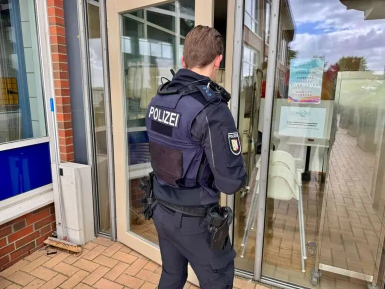 Schäden nach dem Einbruch in das Aquamarin am AquaFöhr in Wyk auf Föhr