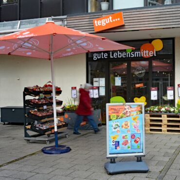 Edeka erweitert sein Filialnetz um zahlreiche Tegut-Supermärkte.