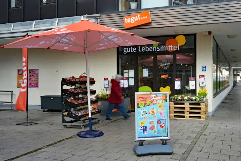 Edeka erweitert sein Filialnetz um zahlreiche Tegut-Supermärkte.