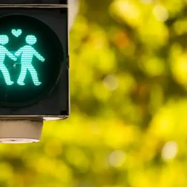 Die Grünen in Elmshorn wollen mit vielfältigen Ampelpaaren für mehr Sichtbarkeit sorgen. Doch der vermeintlich kleine Antrag löste eine große Welle der Empörung aus. (Symbolbild)