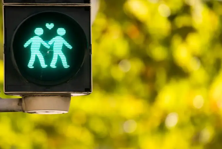 Die Grünen in Elmshorn wollen mit vielfältigen Ampelpaaren für mehr Sichtbarkeit sorgen. Doch der vermeintlich kleine Antrag löste eine große Welle der Empörung aus. (Symbolbild)